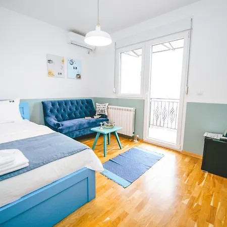 Lola Almost Belgrade