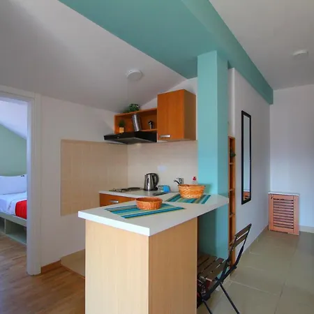 Apartment Lola Almost