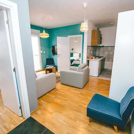 Lola Almost * Belgrade